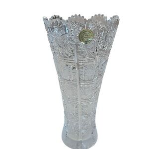 Vintage Bohemian Queen lace cut 24% crystal vase Czech Republic